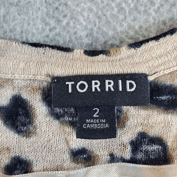 Torrid Cardigan Womens 2 Tan Cotton Leopard Print Sweater Knit V Neck Button Fro - Picture 2 of 11